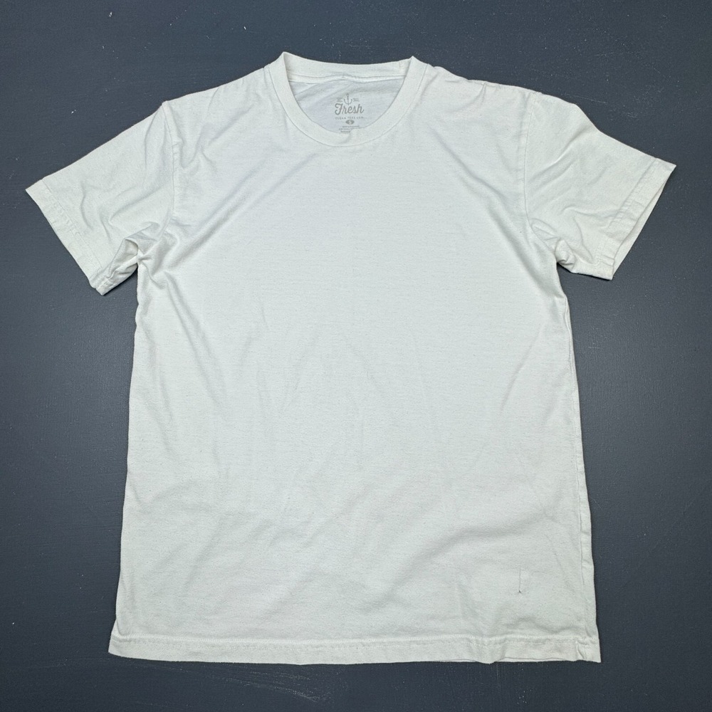 Fresh Clean Tees Mens Small White Crew Neck Short Sleeve Cotton Blend Casual Tee
